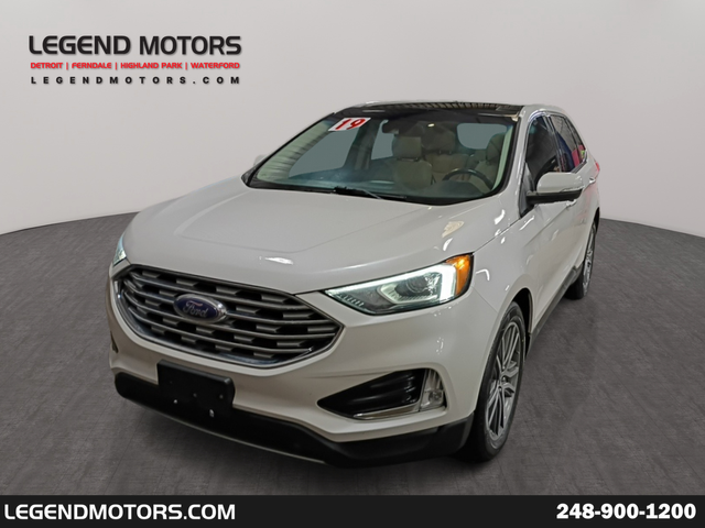 White Platinum Clearcoat Metallic 2019 Ford Edge Titanium AWD SUV / Crossover All-Wheel Drive 8-Speed Automatic