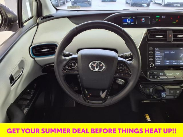 2022 Toyota Prius XLE photo