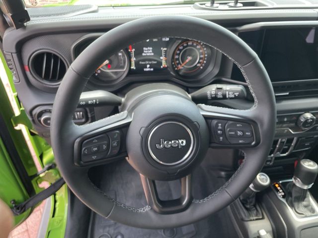 Used 2025 Jeep Wrangler SUV