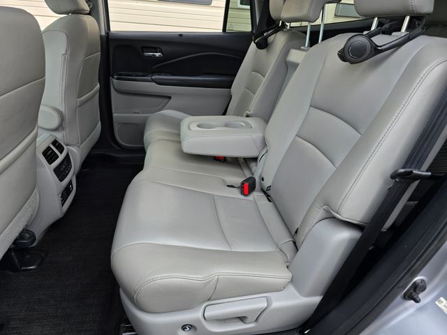 2016 Honda Pilot Touring 53