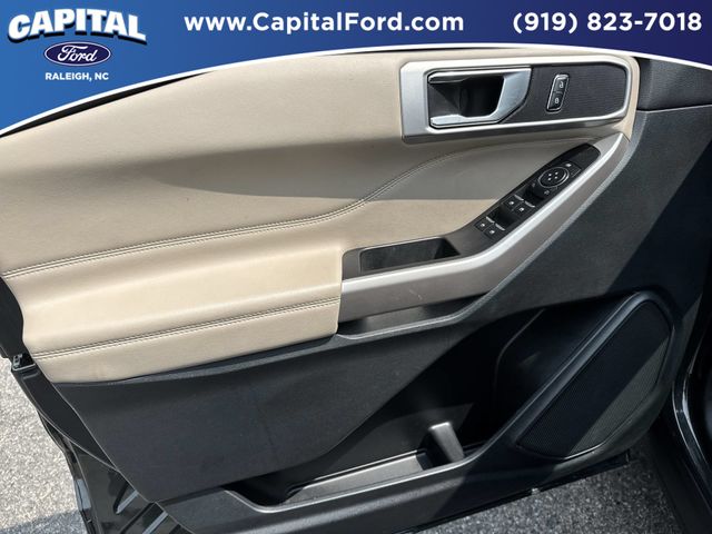 Certified Used 2023 Forged Green Metallic Ford XLT image 20