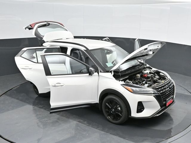 2024 Nissan Kicks SR 46