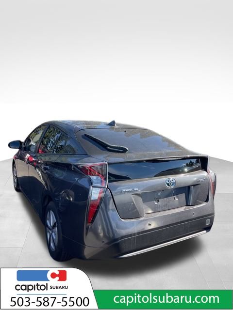 2018 Toyota Prius Two 27