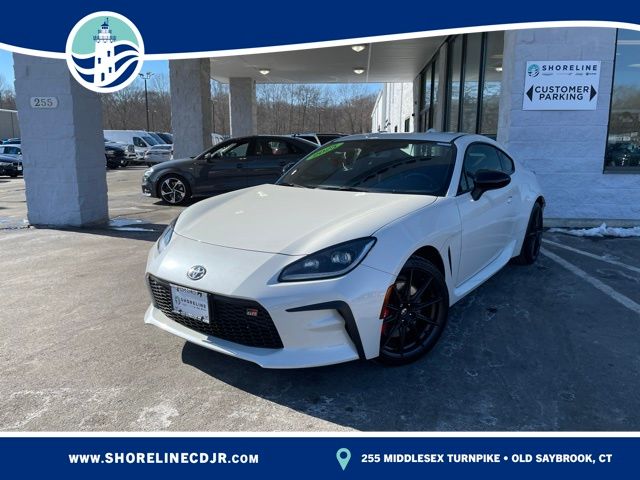 2025 Toyota GR86 Premium RWD