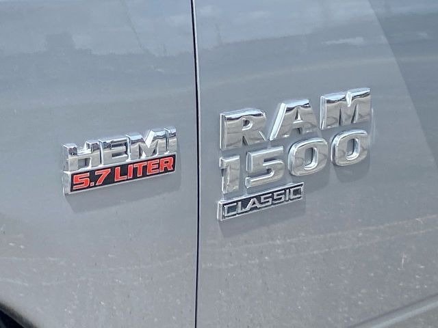 2022 Ram 1500 Classic SLT 30