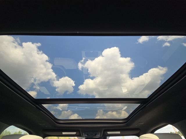 2022 Toyota Tundra Hybrid Capstone:168720A