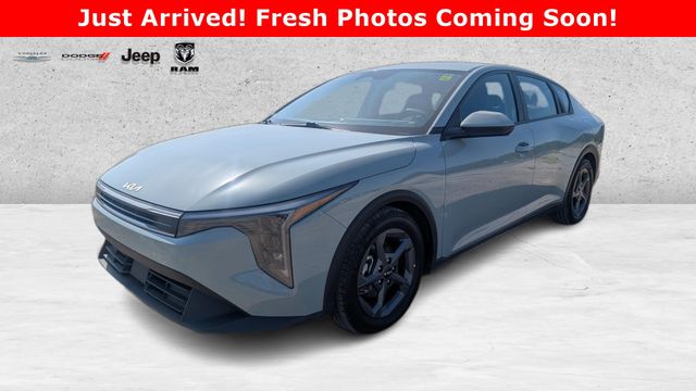 2025 Kia K4 LXS FWD