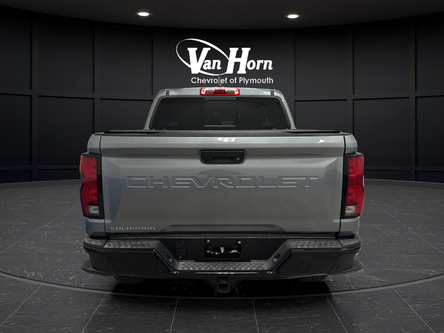 View vehicle photo 4