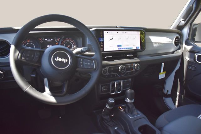 New Car 2025 Jeep Gladiator  Sport S For Sale Under $40,000 In Austin, Texas