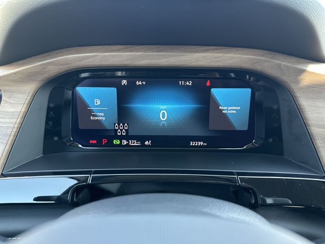 Certified Used 2025  Volkswagen 2.0T SE w/Technology image 12
