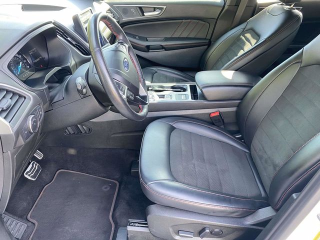 2022 Star White Metallic Tri-Coat Ford Edge ST Line AWD SUV