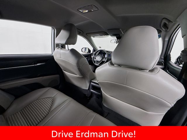 Used 2020 Toyota Camry Hybrid Sedan