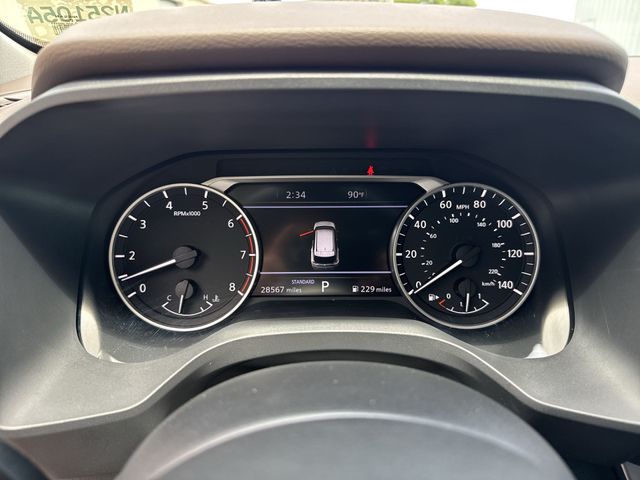 Used 2022 Gray Nissan SL image 19