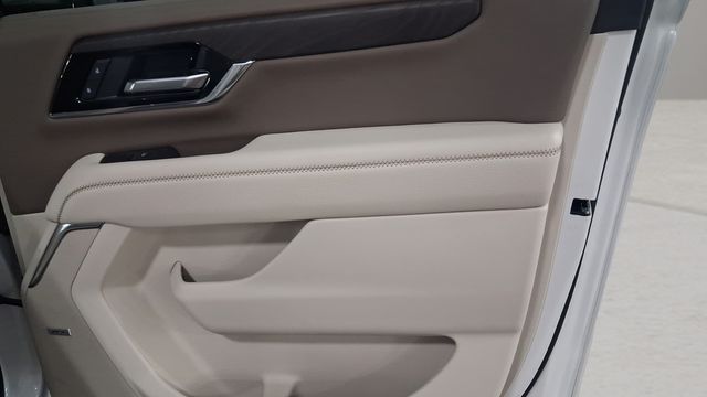 Used 2025 GMC Yukon XL SUV