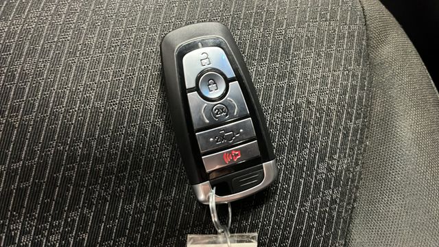 Used 2022 Race Red Ford XLT image 41