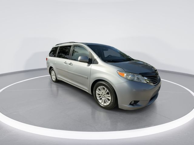 Used 2016 Toyota Sienna Van