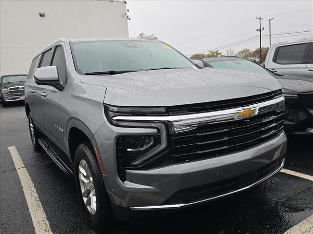 2025 Chevrolet Suburban LS RWD