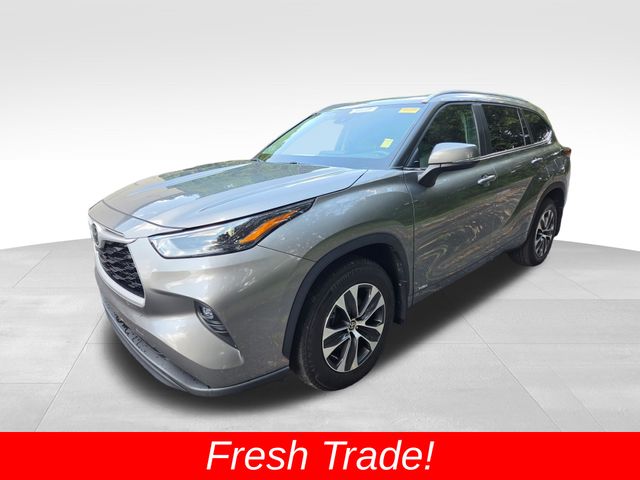 2025 Toyota Highlander Hybrid XLE