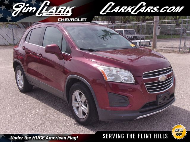 Red (Crimson Metallic) 2016 Chevrolet Trax LT FWD SUV / Crossover Front-Wheel Drive 6-Speed Automatic