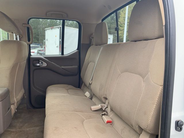 2016 Nissan Frontier SV photo