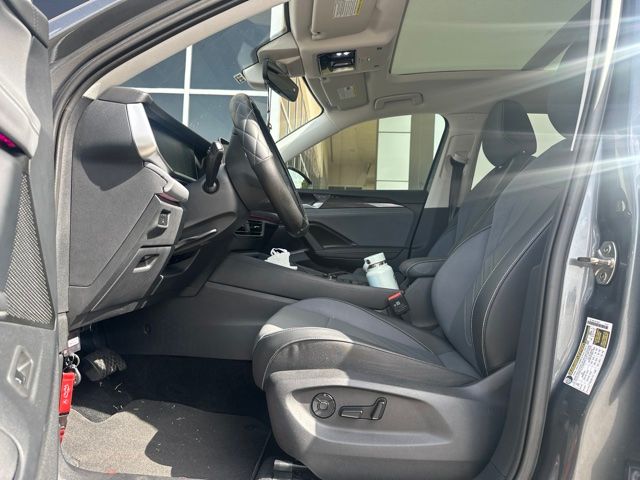 Used 2025 Volkswagen Tiguan SUV