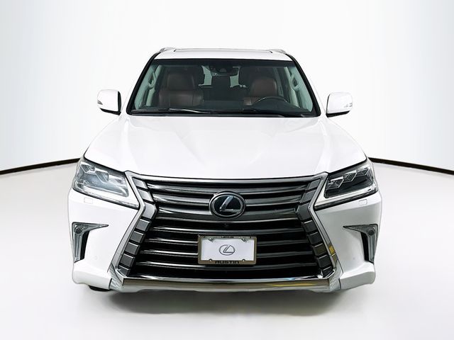 2016 Lexus LX 570 2