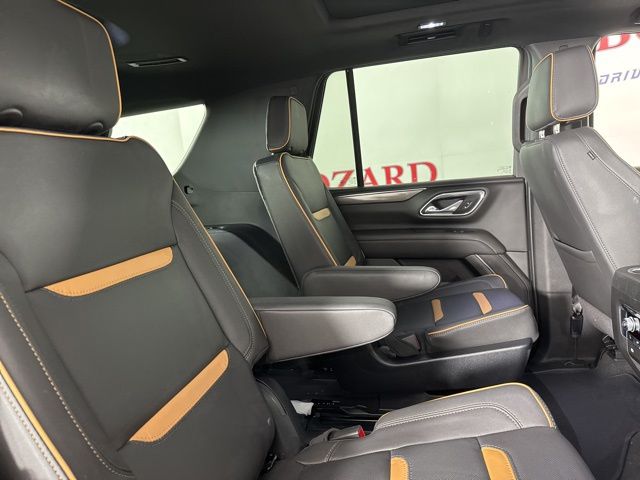 2024 Sterling Metallic GMC Yukon AT4 4X4 SUV