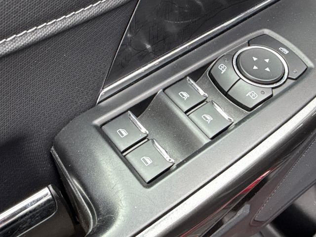 Used 2022 Red Ford XLT image 19