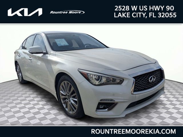 2023 INFINITI Q50 Luxe RWD    