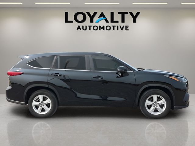 Used 2023 Toyota Highlander Hybrid SUV