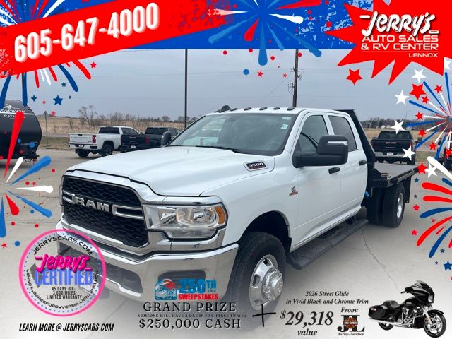 2024 RAM 3500 Chassis Tradesman Crew Cab LB DRW 4WD