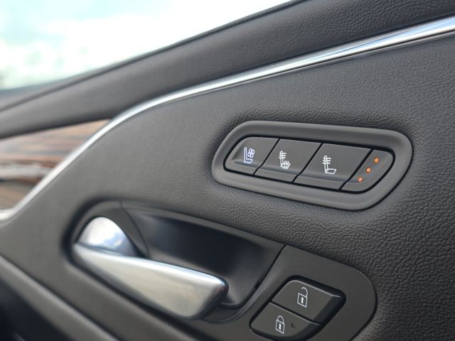 2024 Cadillac Escalade ESV Premium:C02484