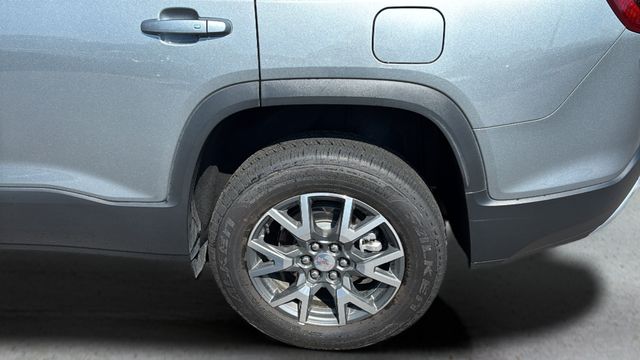 Used 2023 Silver GMC SLE image 33