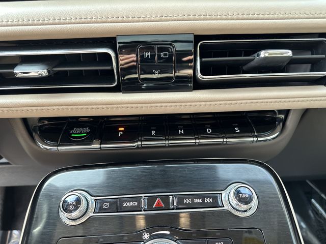 Used 2022 Blue Lincoln Reserve image 24