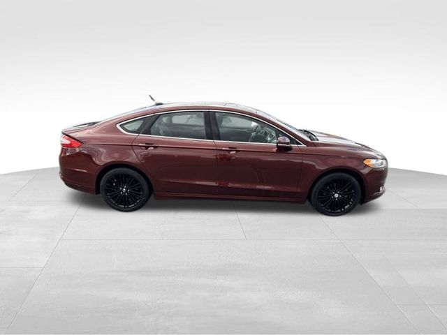 2016 Ford Fusion SE 2