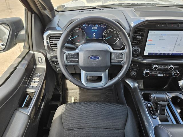 Used 2023 White Ford XLT image 27