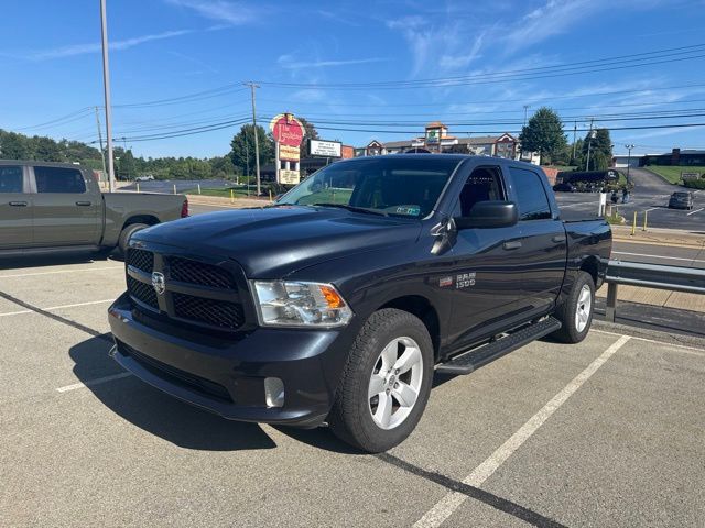 2015 RAM 1500 Express Crew Cab 4WD