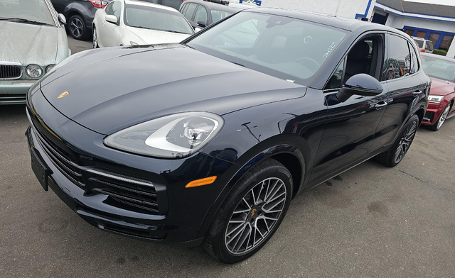 2021 Porsche Cayenne Base 6