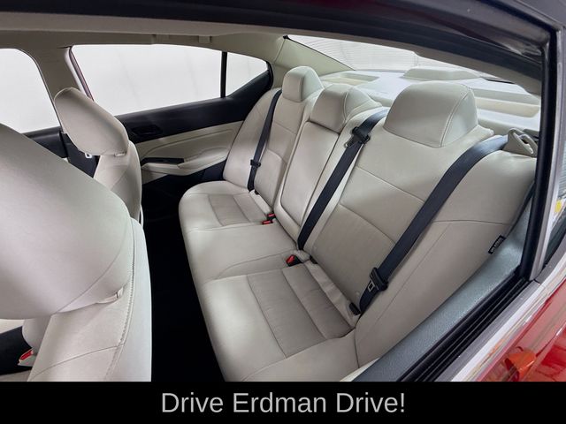 Used 2025 Nissan Altima Sedan