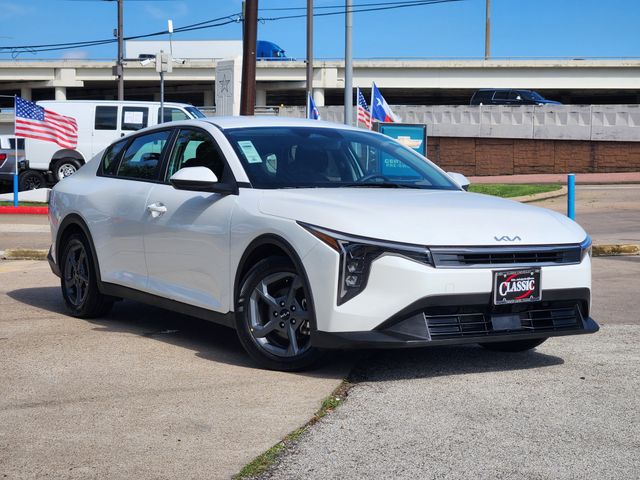 Snow White Pearl 2025 Kia K4 LXS FWD Sedan Front-Wheel Drive Continuously Variable Transmission