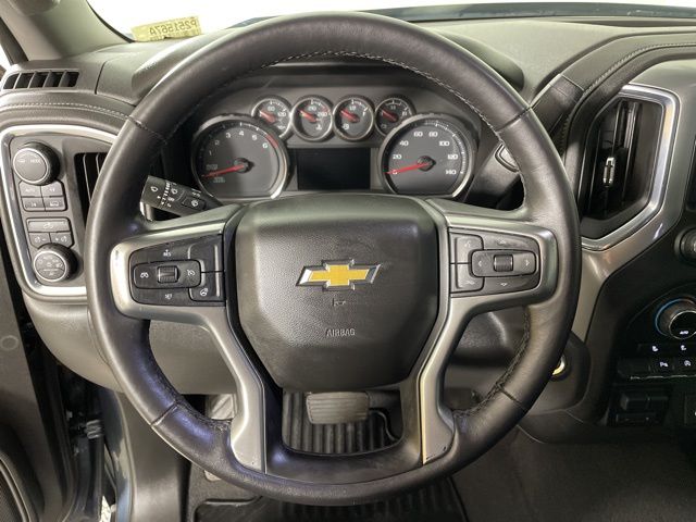 2020 Chevrolet Silverado 1500 LT 24