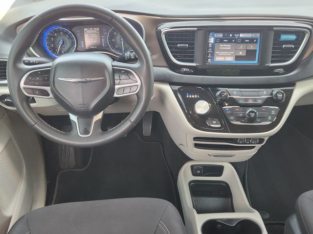 Used 2022 Chrysler Voyager Van