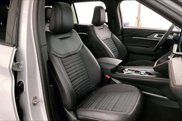 2026 Ford Explorer ST-Line - 6