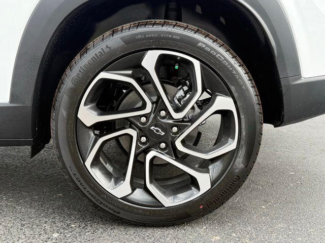 new 2026 Chevrolet Trax car, priced at $27,885