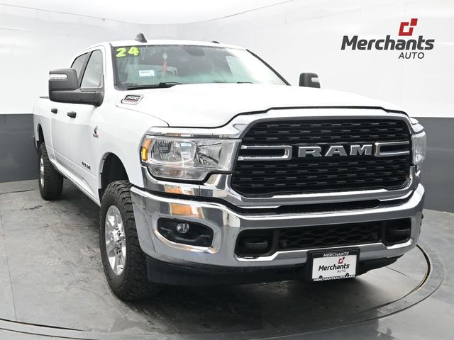 Bright White Clearcoat 2024 RAM 2500 Pickup Truck Four-Wheel Drive 6-Speed Automatic