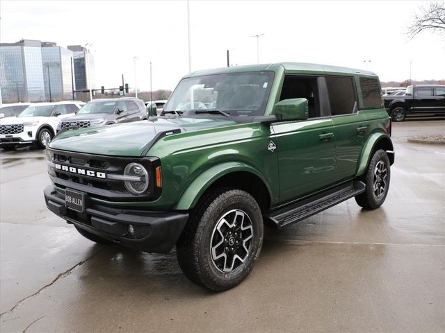 Used 2025 Ford Bronco 4-Door Outer Banks with VIN 1FMDE8BH9SLA90587 for sale in Kansas City