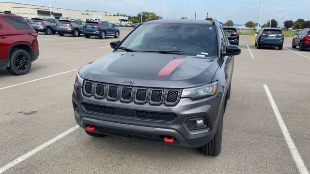 2023 Jeep Compass Trailhawk 3