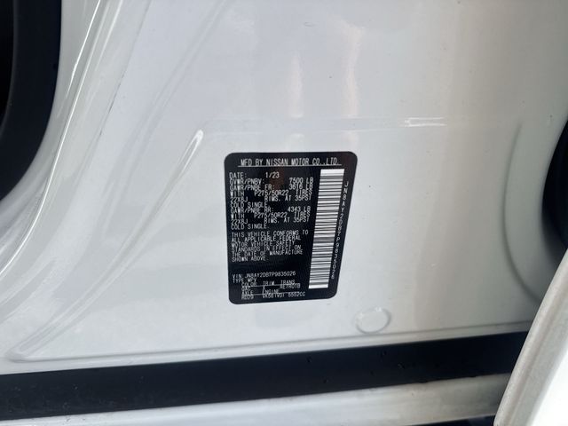 Used 2023 White Nissan Platinum image 39
