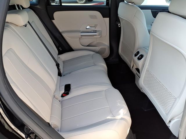 New 2026 Black Mercedes-Benz GLA 250 image 20