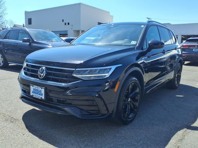 2023 Volkswagen Tiguan - Image 2
